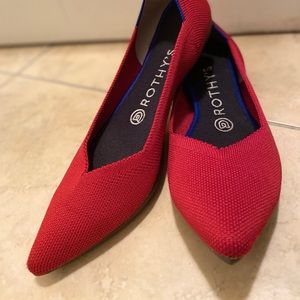 Rothy’s pointy toe in red! Size 8